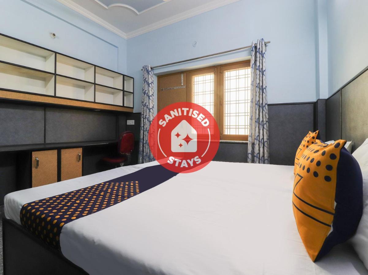 Spot On 82236 Aryan Home Stay Jhājra Esterno foto