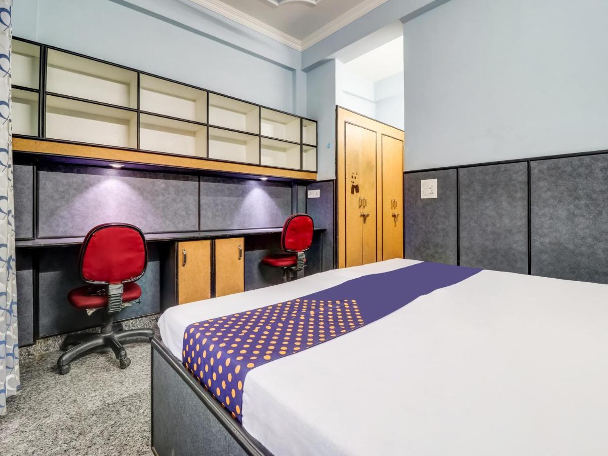 Spot On 82236 Aryan Home Stay Jhājra Esterno foto