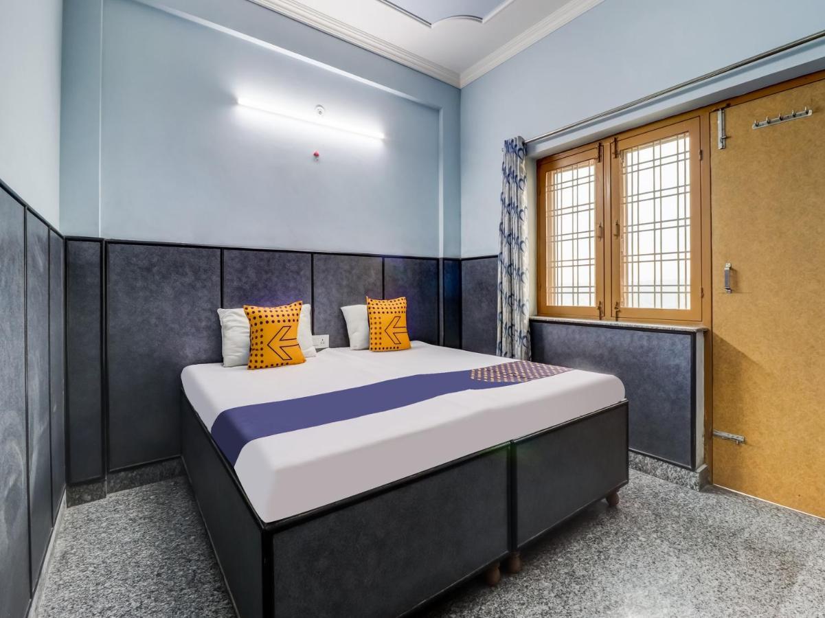 Spot On 82236 Aryan Home Stay Jhājra Esterno foto