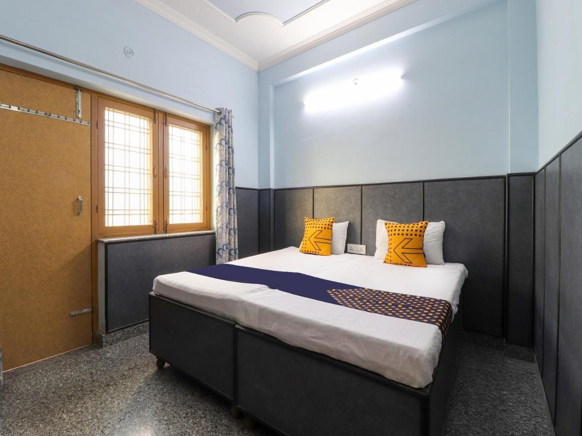 Spot On 82236 Aryan Home Stay Jhājra Esterno foto