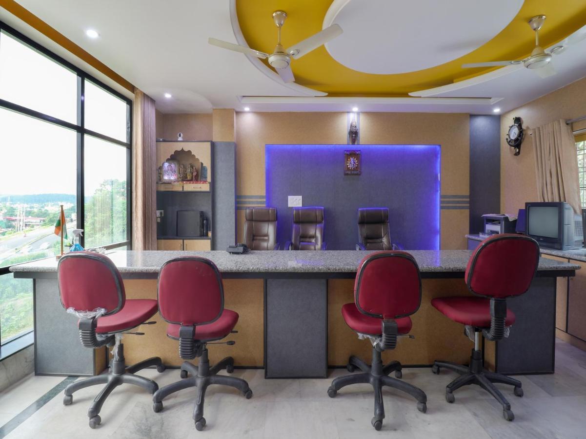 Spot On 82236 Aryan Home Stay Jhājra Esterno foto
