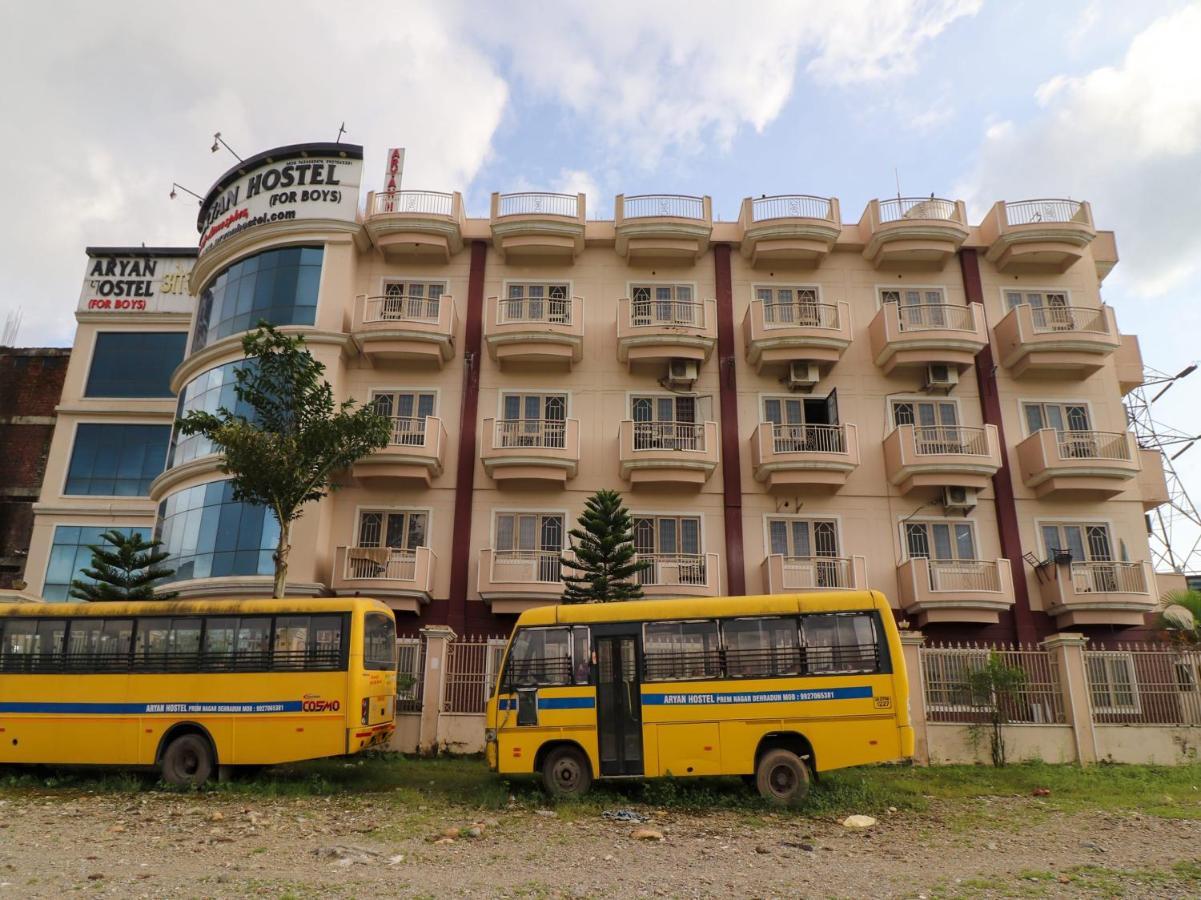 Spot On 82236 Aryan Home Stay Jhājra Esterno foto